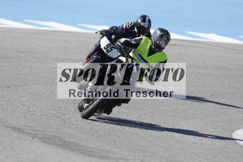 /02 28.-31.01.2025 Moto Center Thun Jerez/gruen-green/74